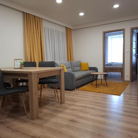 Apartmany Lumi Velky Slavkov Exterior foto