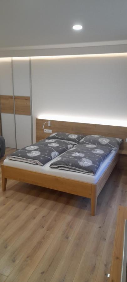 Apartmany Lumi Velky Slavkov Exterior foto
