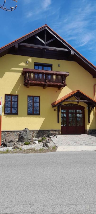 Apartmany Lumi Velky Slavkov Exterior foto