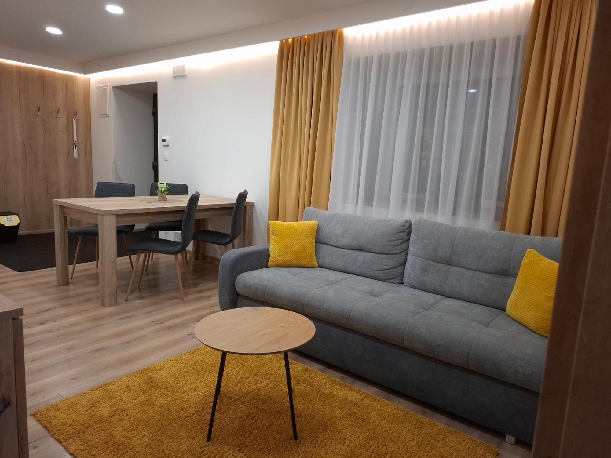 Apartmany Lumi Velky Slavkov Exterior foto